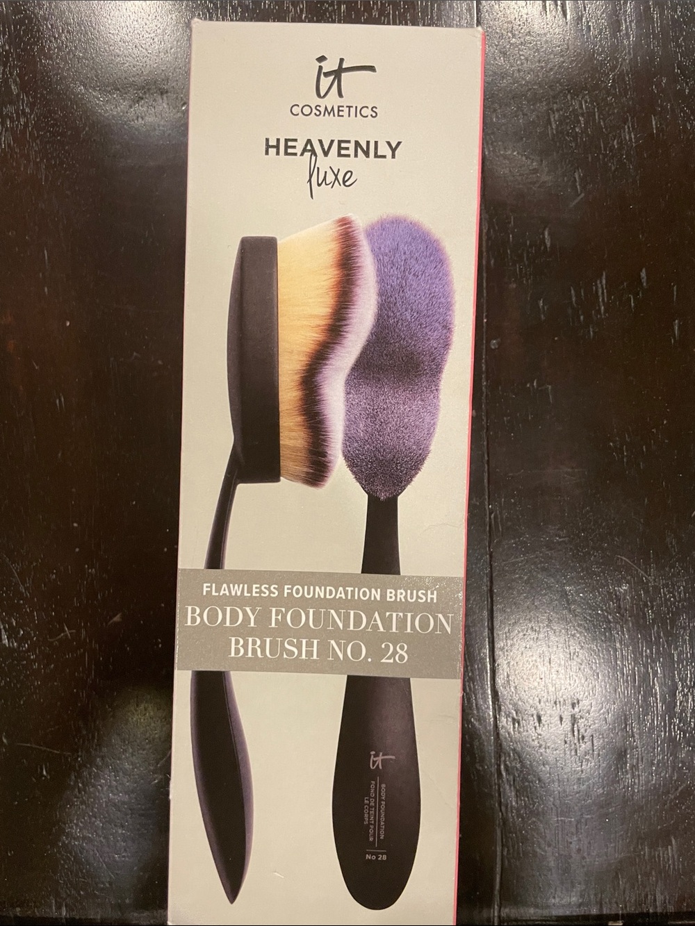 it cosmetics Dual-Head Body Foundation Brush in Purple and Black